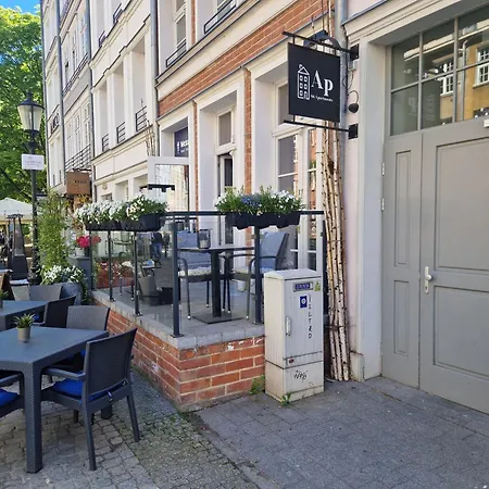 Old Town Apartment *